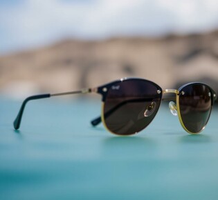 Солнцезащитные очки: как выбрать, не пожалеть и носить с умом